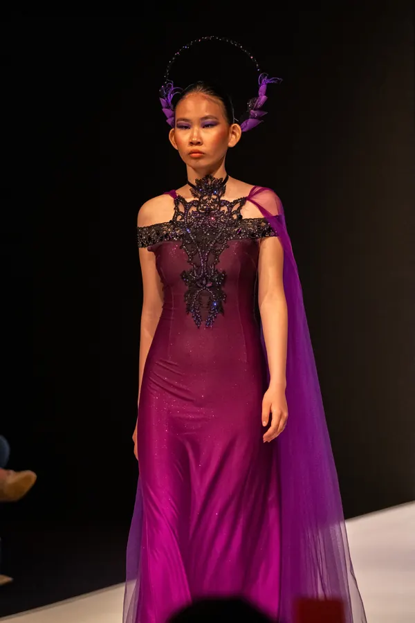 8th Antalya Fashion Week 2025 runway photo — fashion photographer Soner Erdoğan